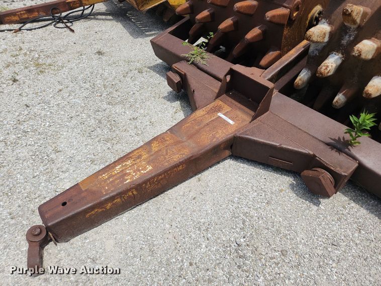 image for item LX9743 American Steel Works  double drum wedge foot roller