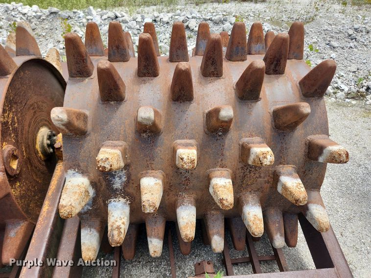 image for item LX9743 American Steel Works  double drum wedge foot roller