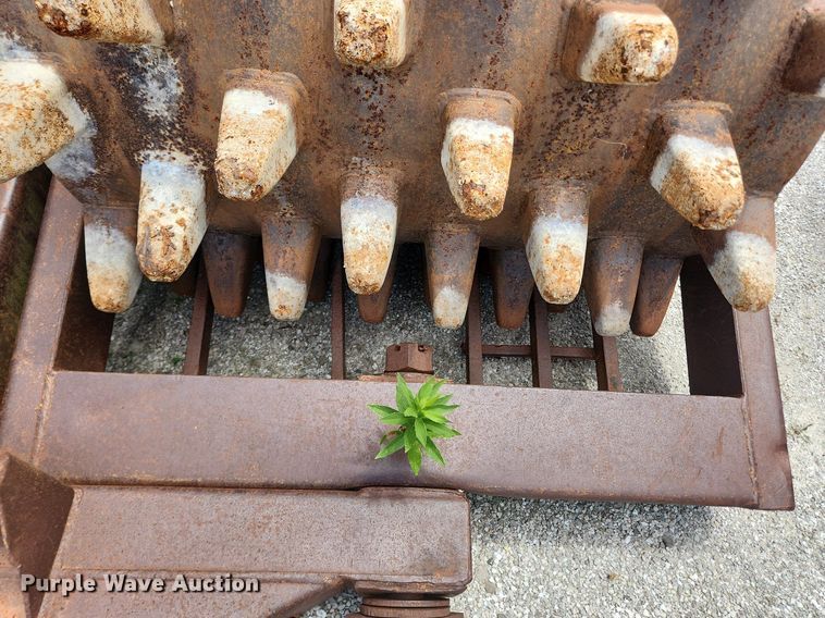 image for item LX9743 American Steel Works  double drum wedge foot roller