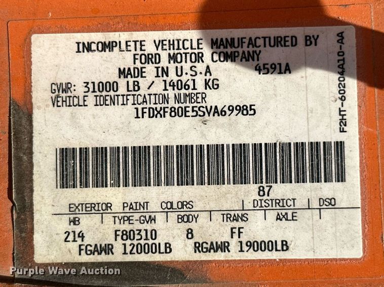 image for item MB9541 1995 Ford F800  utility / service truck