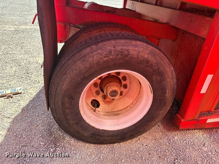 image for item MB9545 2008 Menard  frac tank trailer