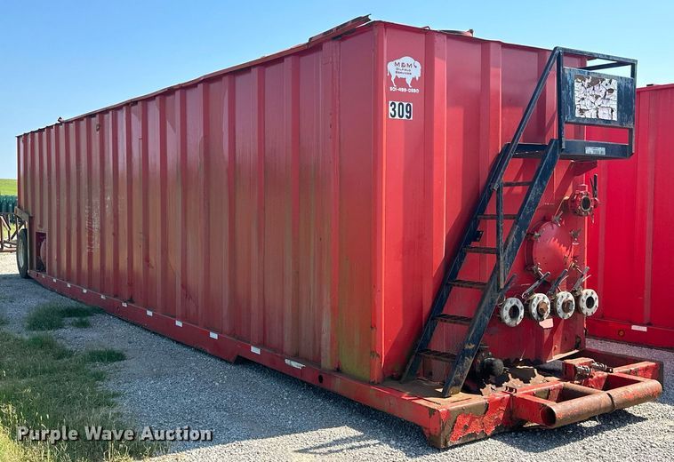 image for item MB9546 2008 Menard  frac tank trailer