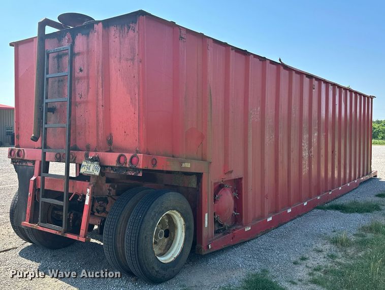 image for item MB9546 2008 Menard  frac tank trailer