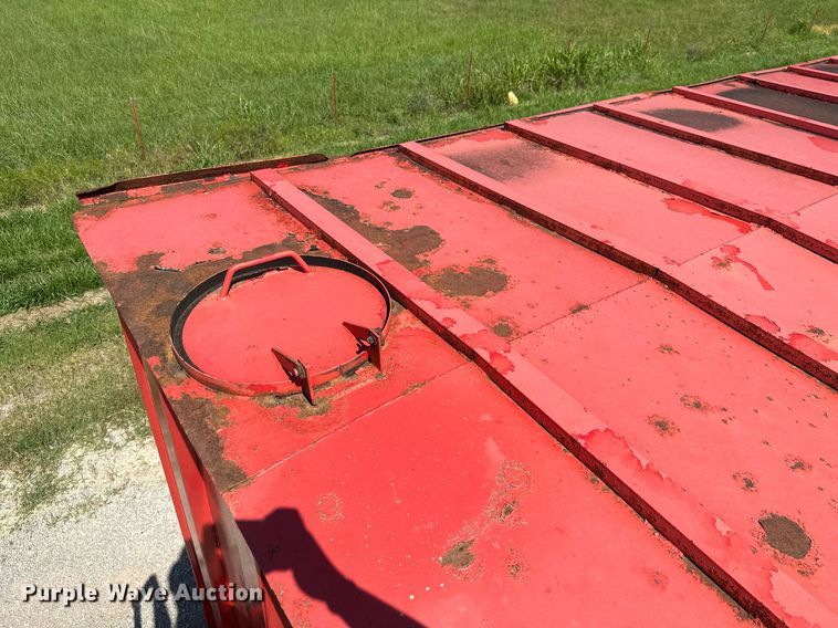 image for item MB9546 2008 Menard  frac tank trailer