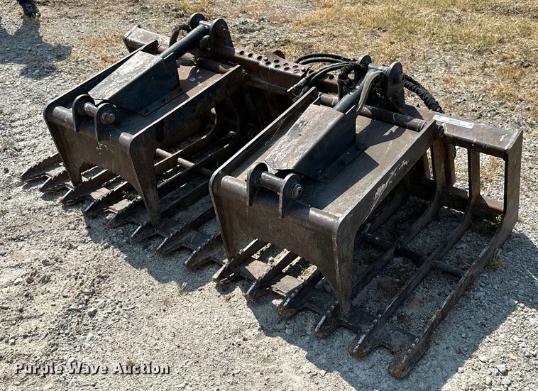 image for item MB9551 80"W grapple bucket