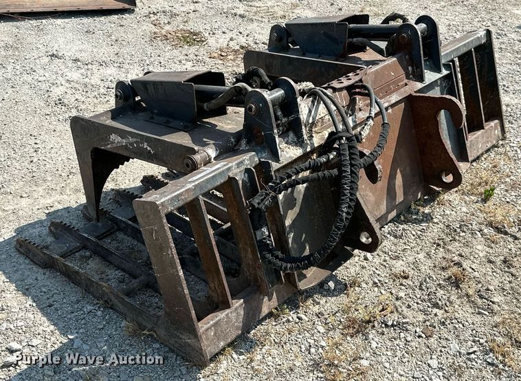 image for item MB9551 80"W grapple bucket