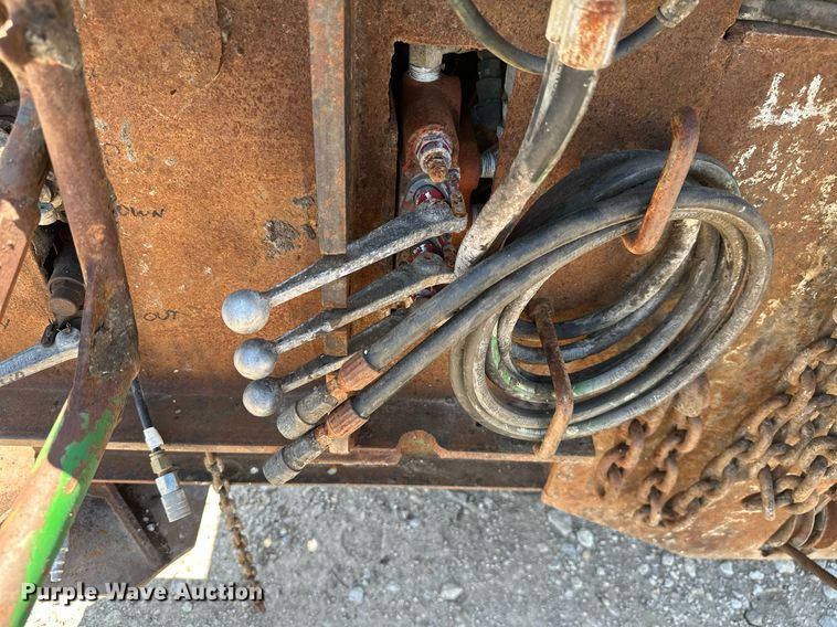 image for item MB9576 1993 International 8100  drilling rig truck