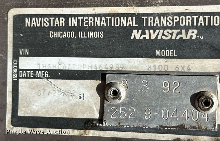 image for item MB9576 1993 International 8100  drilling rig truck