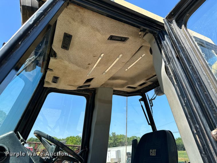 image for item MB9577 1995 Caterpillar 426B  backhoe