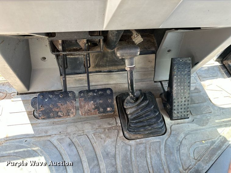 image for item MB9577 1995 Caterpillar 426B  backhoe