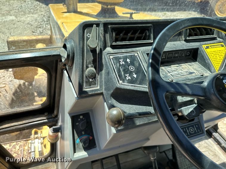 image for item MB9577 1995 Caterpillar 426B  backhoe