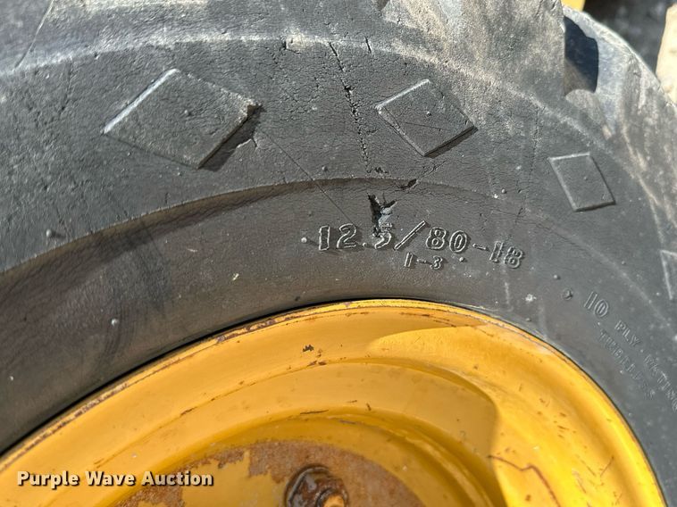 image for item MB9577 1995 Caterpillar 426B  backhoe