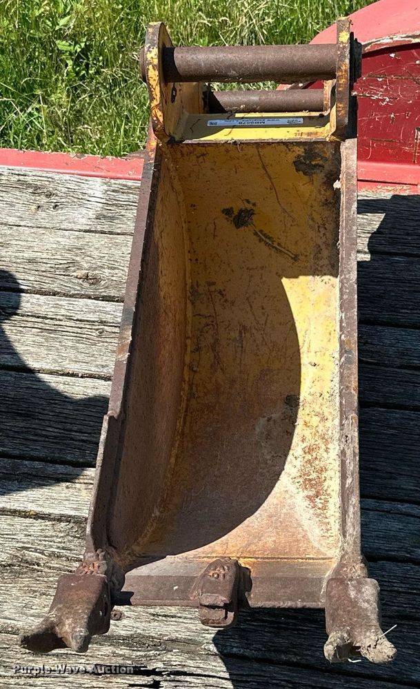 image for item MB9578 12"W backhoe bucket