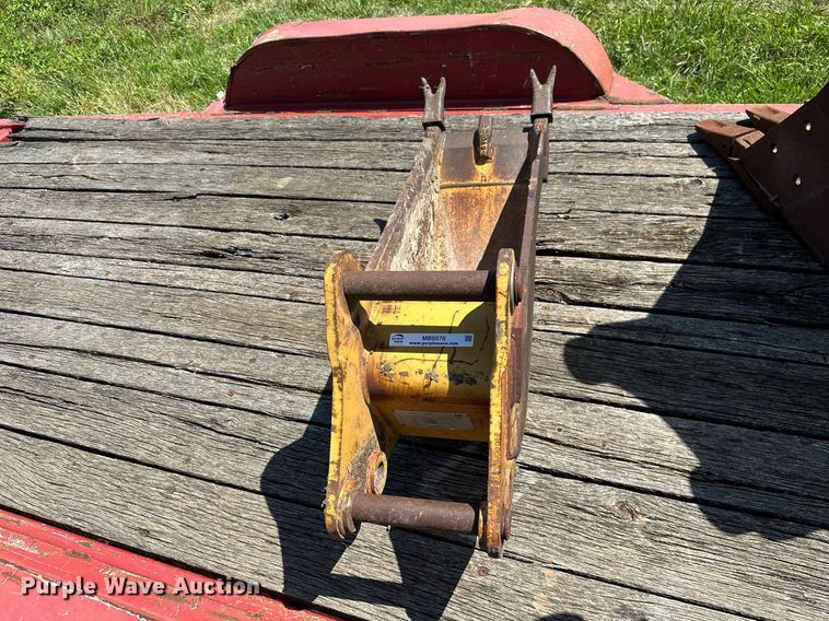 image for item MB9578 12"W backhoe bucket