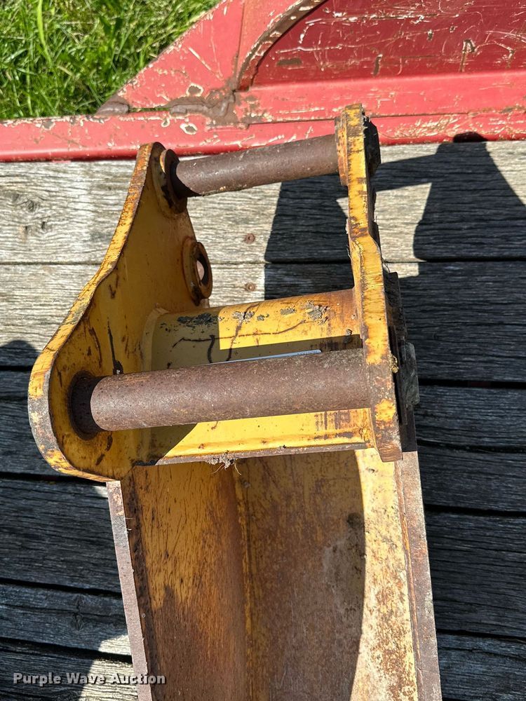 image for item MB9578 12"W backhoe bucket