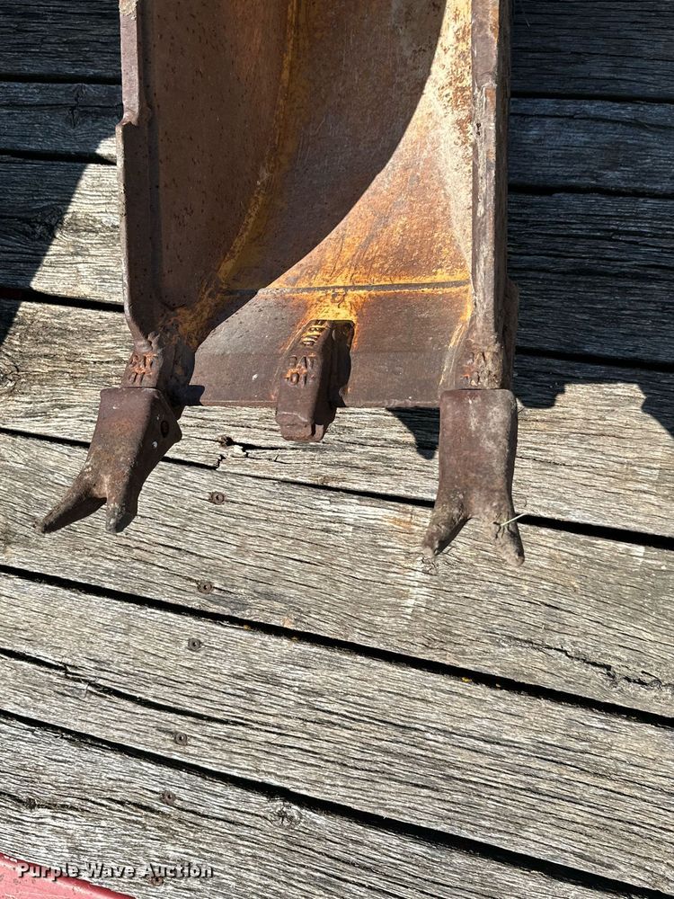 image for item MB9578 12"W backhoe bucket