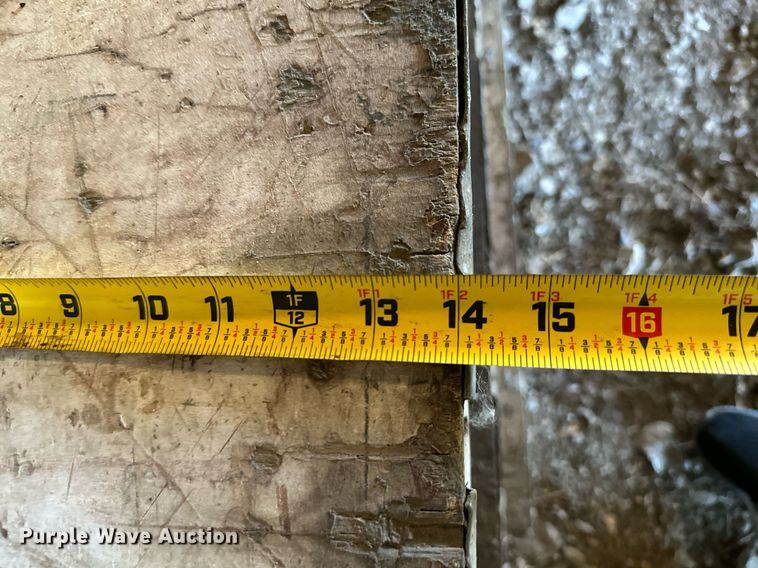 image for item MB9580 Approximately 300 concrete form pieces