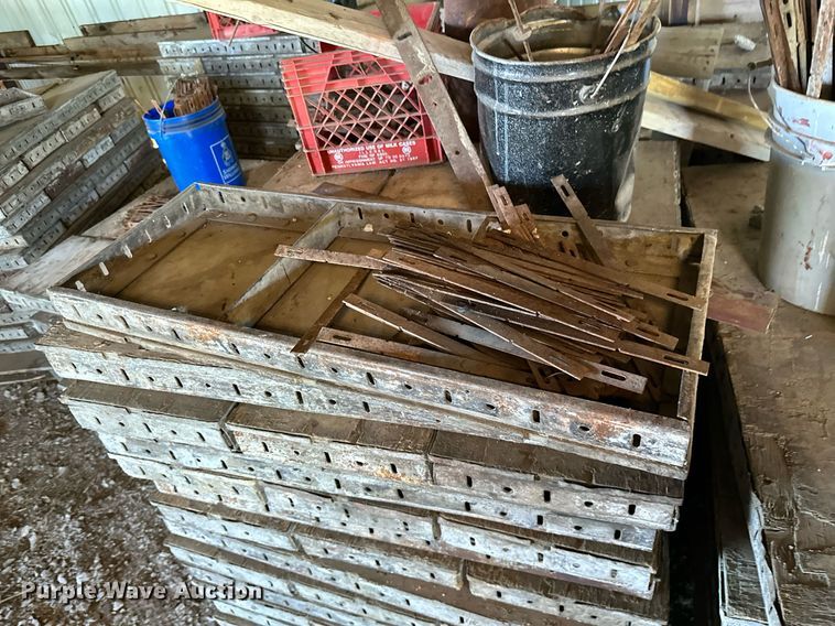 image for item MB9580 Approximately 300 concrete form pieces