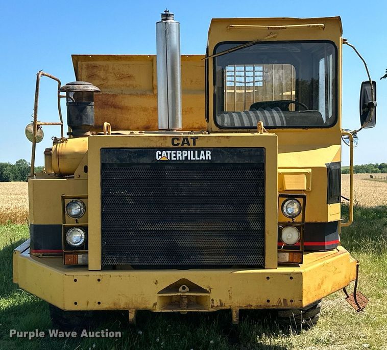 image for item MB9582 1988 Caterpillar D350C  haul truck