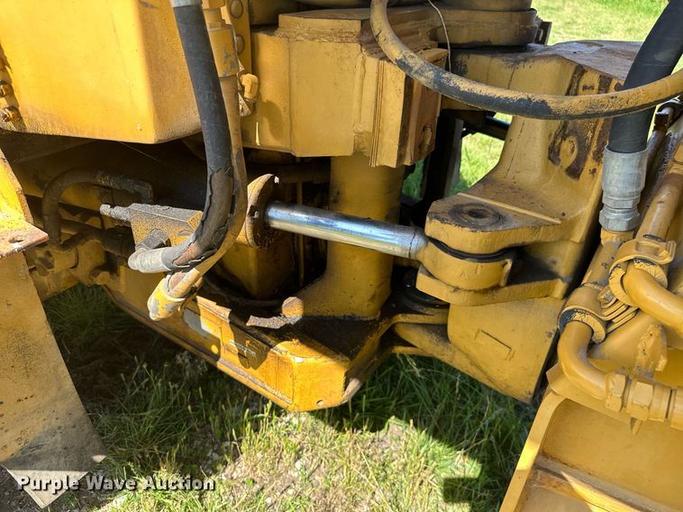 image for item MB9582 1988 Caterpillar D350C  haul truck