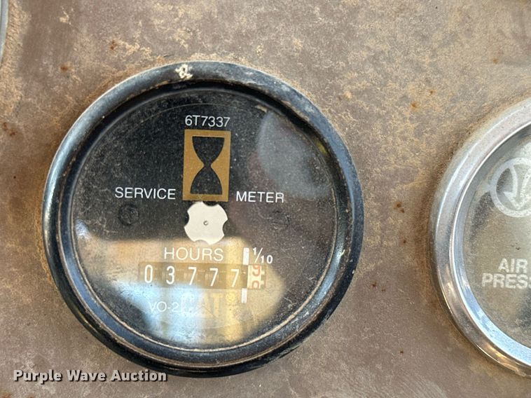 image for item MB9582 1988 Caterpillar D350C  haul truck