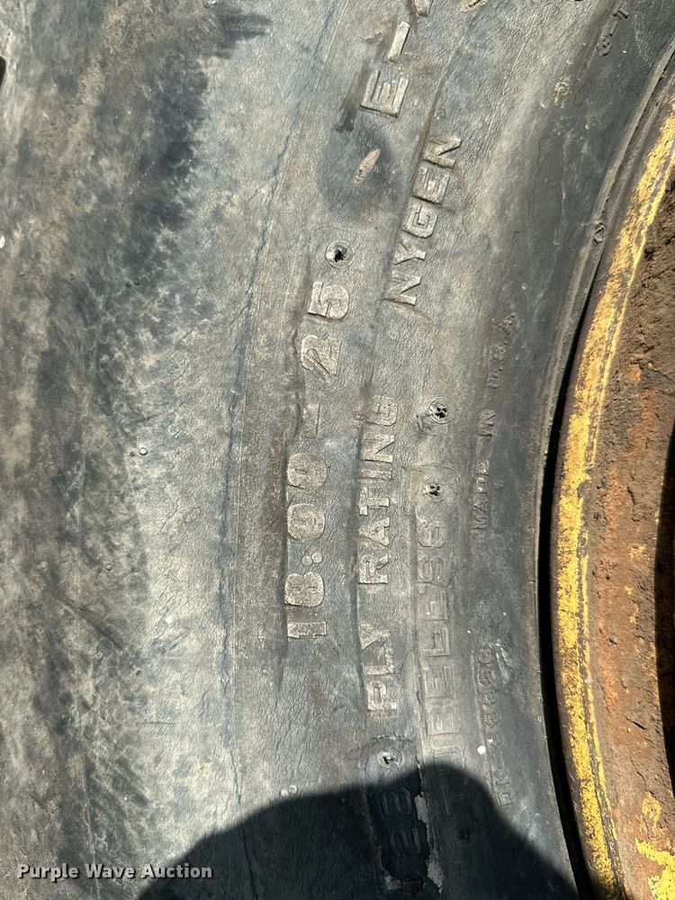 image for item MB9582 1988 Caterpillar D350C  haul truck