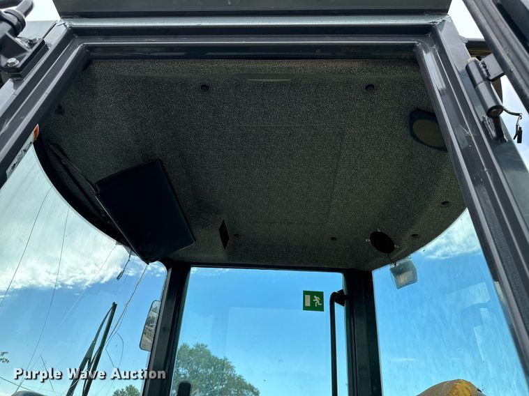 image for item MB9583 2007 New Holland W50TC  wheel loader