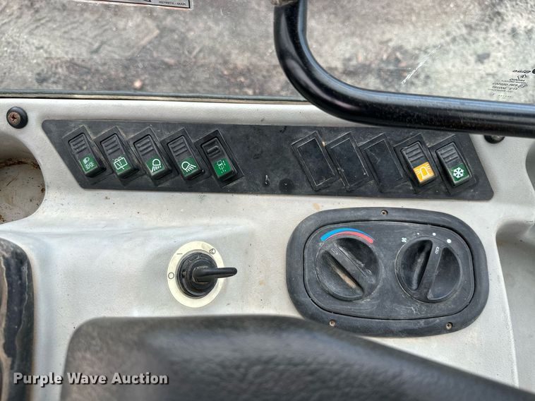 image for item MB9583 2007 New Holland W50TC  wheel loader