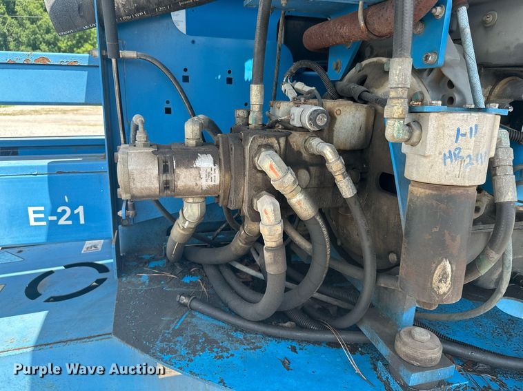 image for item MB9584 2004 Genie Z-60/34  boom lift