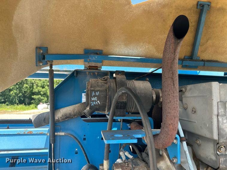 image for item MB9584 2004 Genie Z-60/34  boom lift