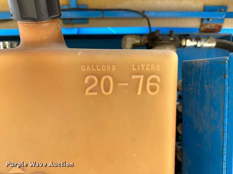 image for item MB9584 2004 Genie Z-60/34  boom lift