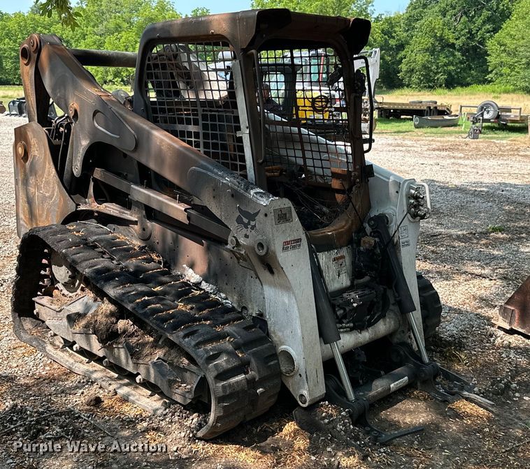 image for item MB9585 Bobcat T770  tracked skid steer loader