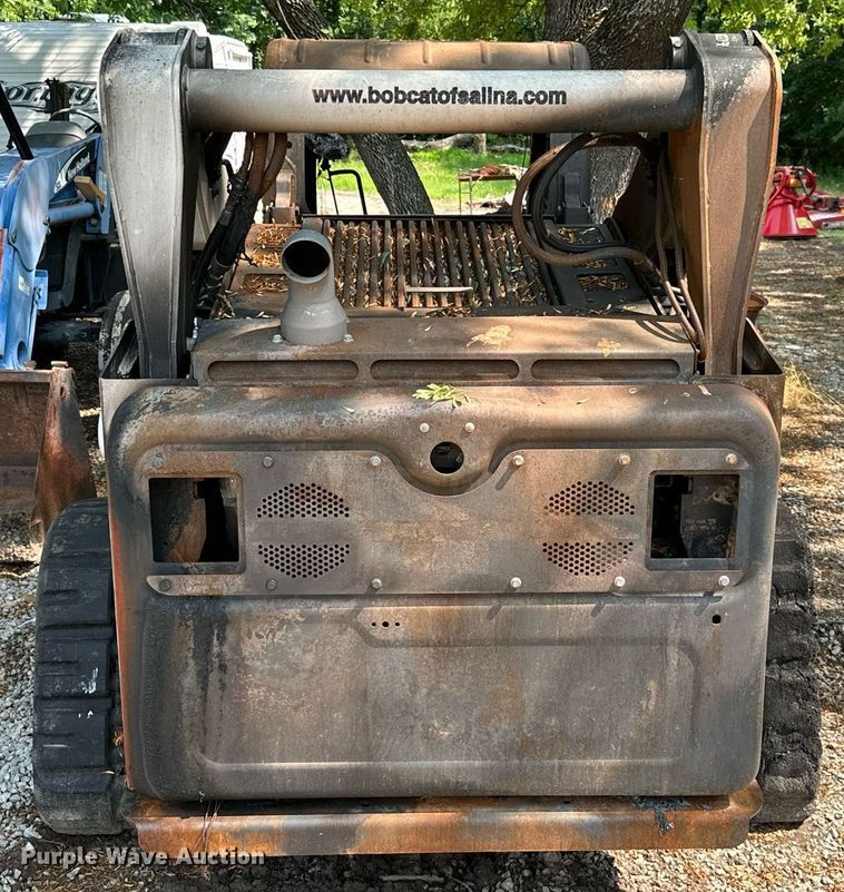 image for item MB9585 Bobcat T770  tracked skid steer loader