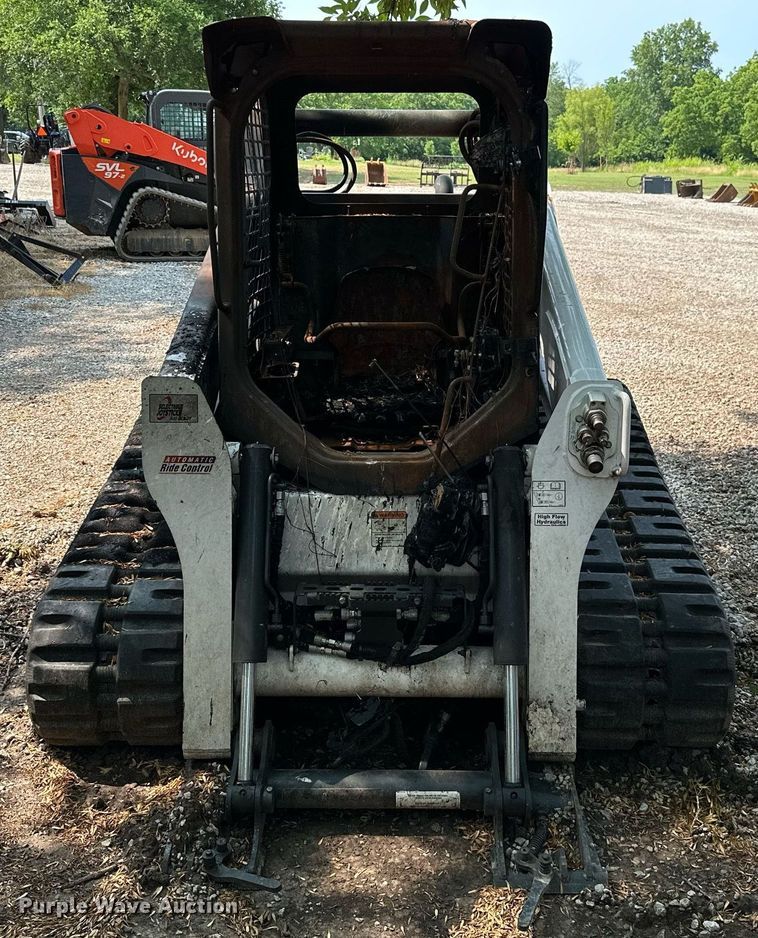 image for item MB9585 Bobcat T770  tracked skid steer loader