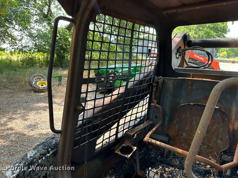 image for item MB9585 Bobcat T770  tracked skid steer loader