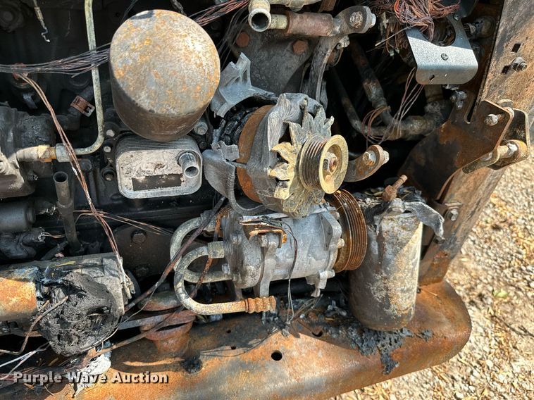 image for item MB9585 Bobcat T770  tracked skid steer loader