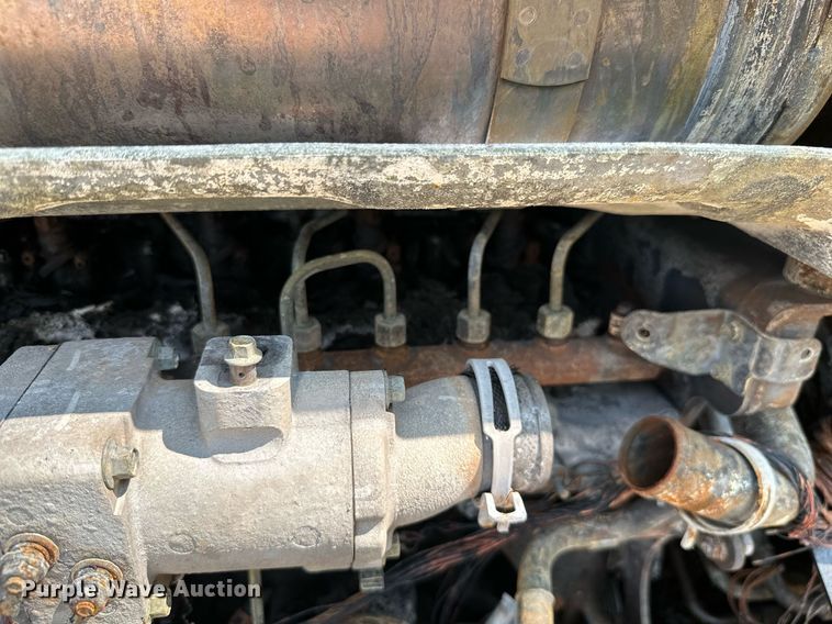 image for item MB9585 Bobcat T770  tracked skid steer loader