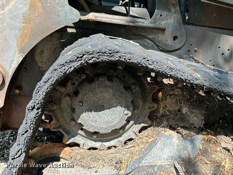 image for item MB9585 Bobcat T770  tracked skid steer loader