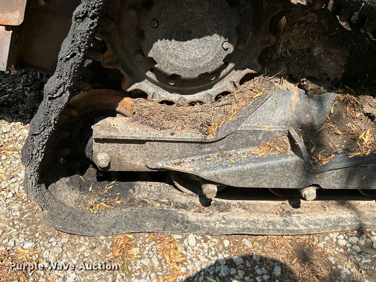 image for item MB9585 Bobcat T770  tracked skid steer loader