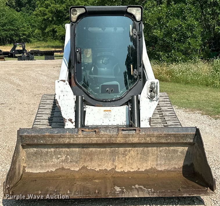 image for item MB9586 2015 Bobcat T650  tracked skid steer loader