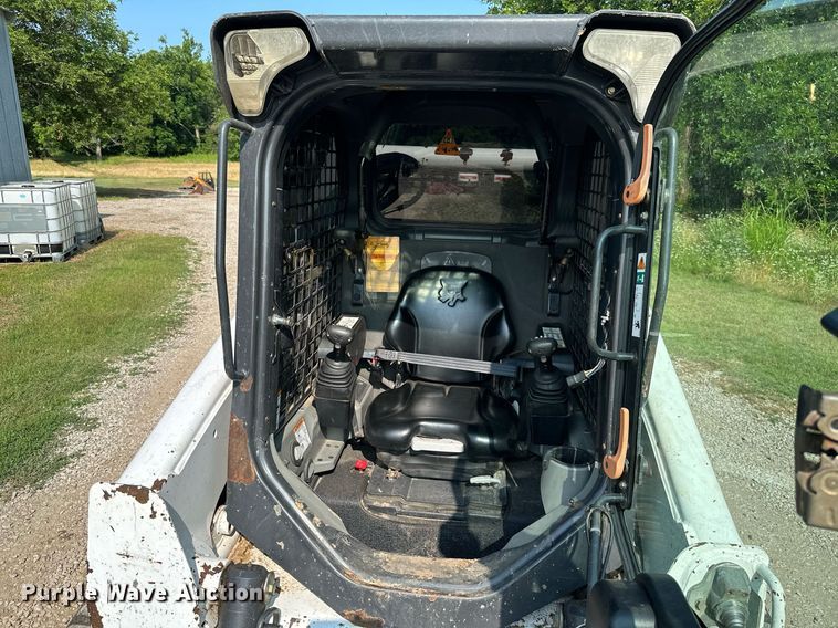 image for item MB9586 2015 Bobcat T650  tracked skid steer loader