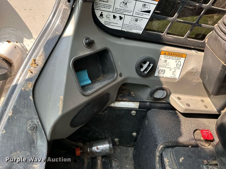 image for item MB9586 2015 Bobcat T650  tracked skid steer loader