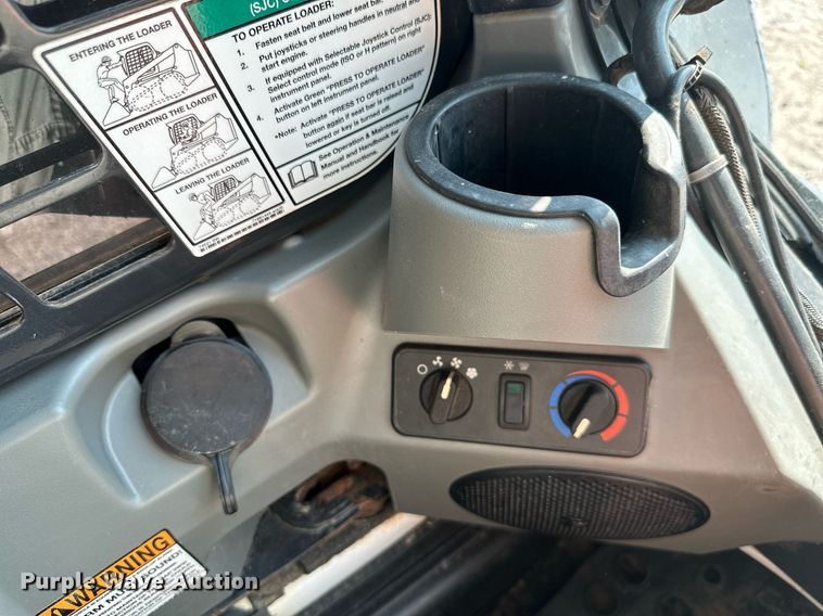 image for item MB9586 2015 Bobcat T650  tracked skid steer loader