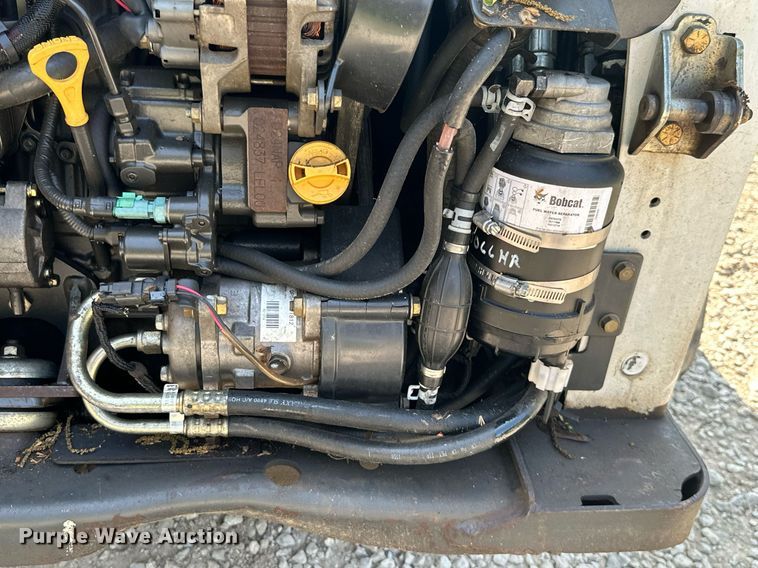 image for item MB9586 2015 Bobcat T650  tracked skid steer loader