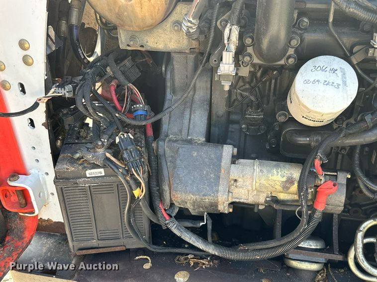 image for item MB9586 2015 Bobcat T650  tracked skid steer loader