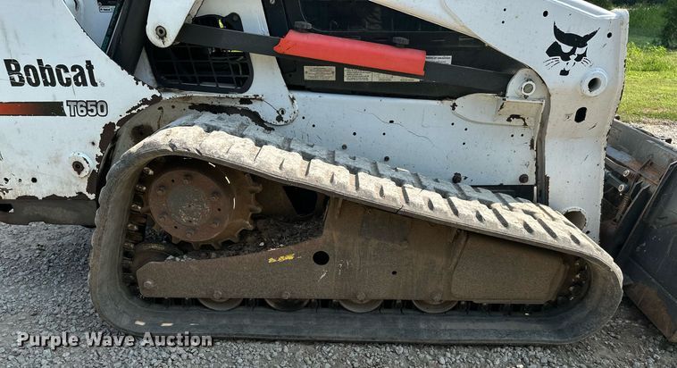 image for item MB9586 2015 Bobcat T650  tracked skid steer loader