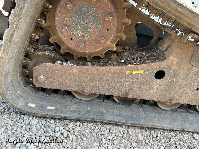 image for item MB9586 2015 Bobcat T650  tracked skid steer loader