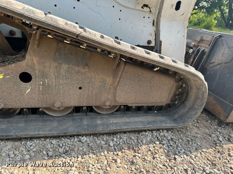 image for item MB9586 2015 Bobcat T650  tracked skid steer loader