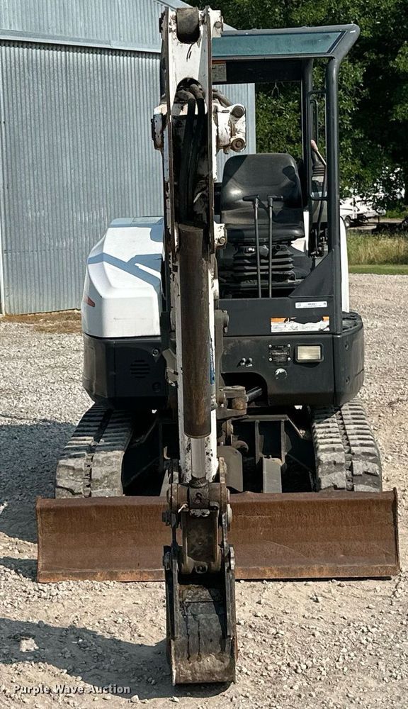 image for item MB9587 2014 Bobcat E32  mini excavator