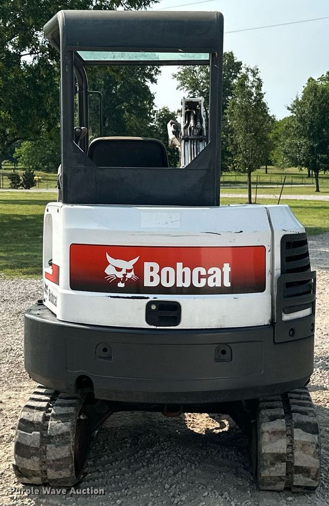 image for item MB9587 2014 Bobcat E32  mini excavator